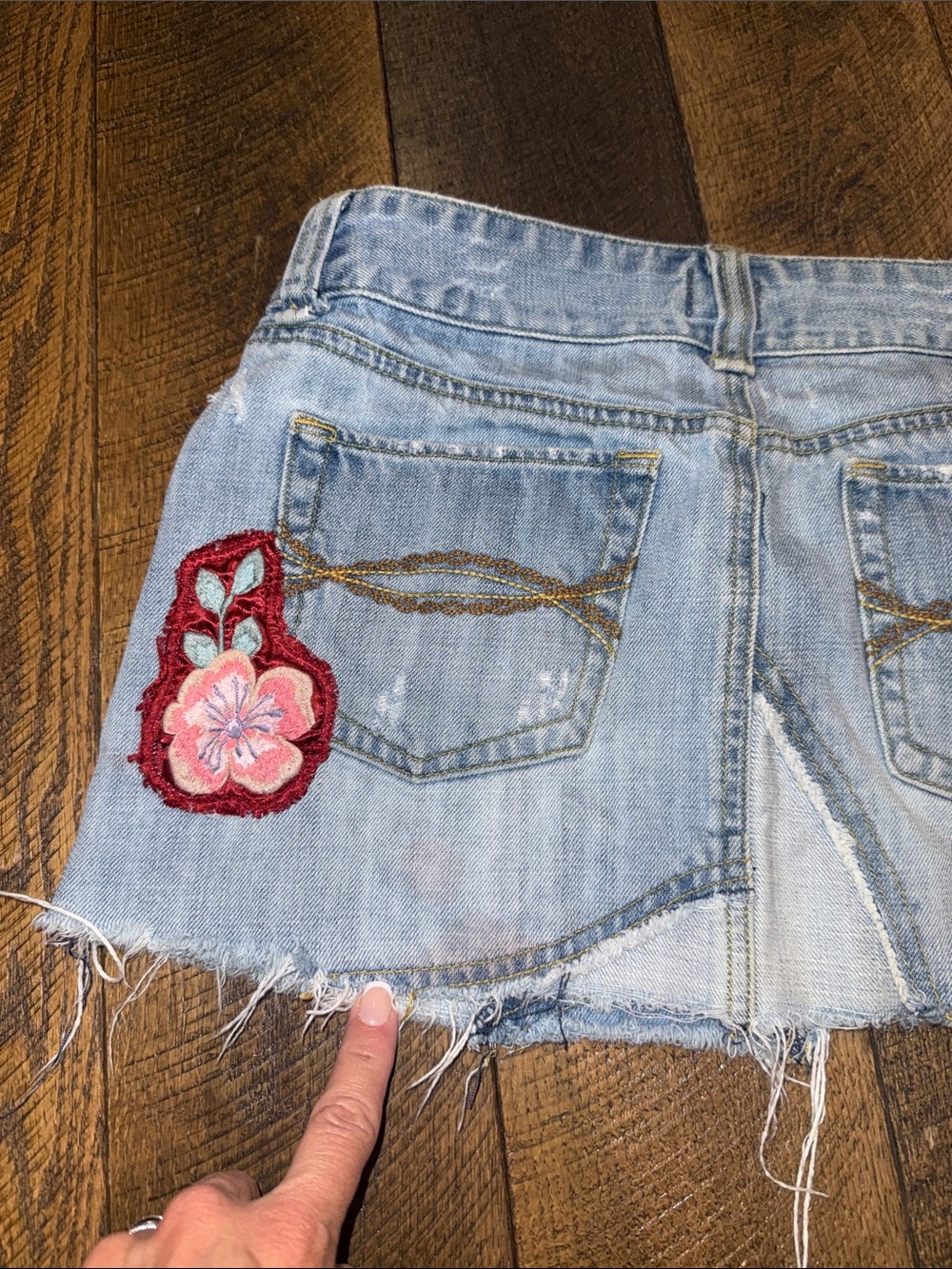Abercrombie & Fitch Light Blue Denim Mini Skirt with Pink Floral Patch - Picture 7 of 8